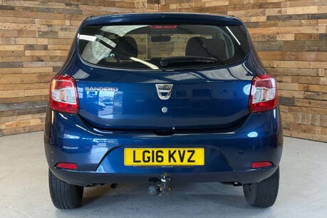 Dacia Sandero 0.9 TCe Ambiance Hatchback 5dr Petrol Manual Euro 6 (s/s) (90 ps) 5