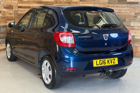 Dacia Sandero 0.9 TCe Ambiance Hatchback 5dr Petrol Manual Euro 6 (s/s) (90 ps) 4