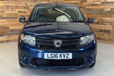 Dacia Sandero 0.9 TCe Ambiance Hatchback 5dr Petrol Manual Euro 6 (s/s) (90 ps) 2