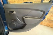 Dacia Sandero 0.9 TCe Ambiance Hatchback 5dr Petrol Manual Euro 6 (s/s) (90 ps) 31
