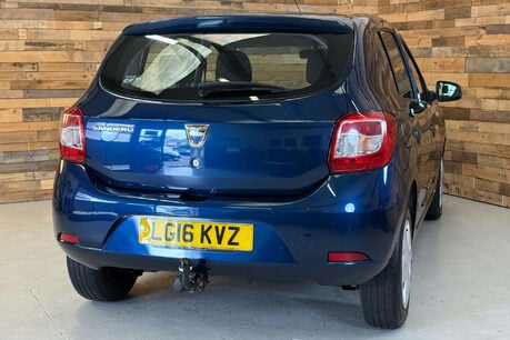 Dacia Sandero 0.9 TCe Ambiance Hatchback 5dr Petrol Manual Euro 6 (s/s) (90 ps) 12