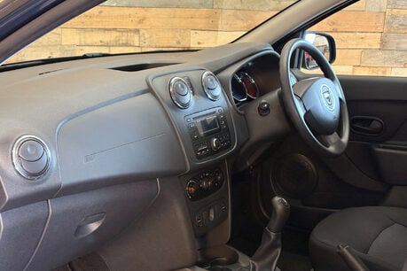 Dacia Sandero 0.9 TCe Ambiance Hatchback 5dr Petrol Manual Euro 6 (s/s) (90 ps) 28