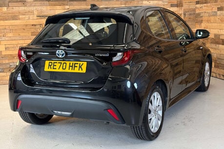 Toyota Yaris 1.5 VVT-h Icon Hatchback 5dr Petrol Hybrid E-CVT Euro 6 (s/s) (116 ps) 5