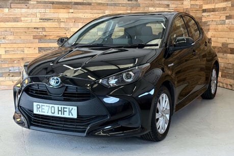 Toyota Yaris 1.5 VVT-h Icon Hatchback 5dr Petrol Hybrid E-CVT Euro 6 (s/s) (116 ps) 12