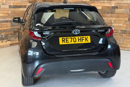 Toyota Yaris 1.5 VVT-h Icon Hatchback 5dr Petrol Hybrid E-CVT Euro 6 (s/s) (116 ps) 71