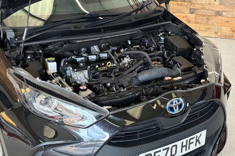 Toyota Yaris 1.5 VVT-h Icon Hatchback 5dr Petrol Hybrid E-CVT Euro 6 (s/s) (116 ps) 76