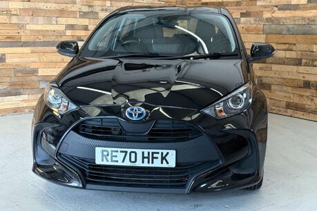 Toyota Yaris 1.5 VVT-h Icon Hatchback 5dr Petrol Hybrid E-CVT Euro 6 (s/s) (116 ps) 74
