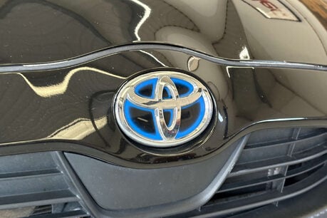 Toyota Yaris 1.5 VVT-h Icon Hatchback 5dr Petrol Hybrid E-CVT Euro 6 (s/s) (116 ps) 16