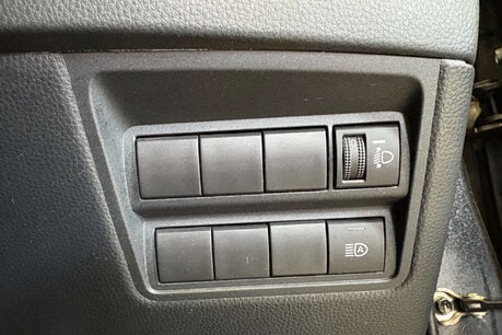 Toyota Yaris 1.5 VVT-h Icon Hatchback 5dr Petrol Hybrid E-CVT Euro 6 (s/s) (116 ps) 28