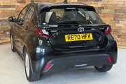 Toyota Yaris 1.5 VVT-h Icon Hatchback 5dr Petrol Hybrid E-CVT Euro 6 (s/s) (116 ps) 70