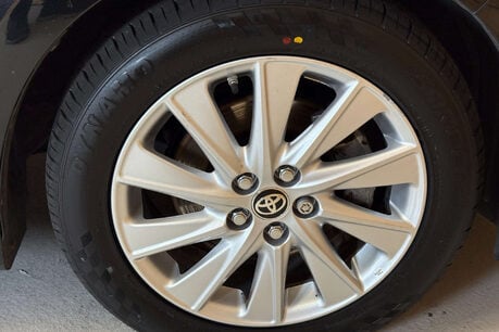 Toyota Yaris 1.5 VVT-h Icon Hatchback 5dr Petrol Hybrid E-CVT Euro 6 (s/s) (116 ps) 52