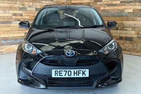 Toyota Yaris 1.5 VVT-h Icon Hatchback 5dr Petrol Hybrid E-CVT Euro 6 (s/s) (116 ps) 21