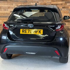 Toyota Yaris 1.5 VVT-h Icon Hatchback 5dr Petrol Hybrid E-CVT Euro 6 (s/s) (116 ps) 2