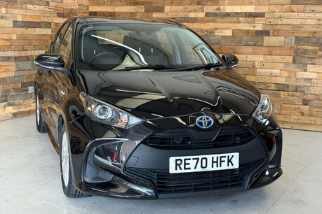 Toyota Yaris 1.5 VVT-h Icon Hatchback 5dr Petrol Hybrid E-CVT Euro 6 (s/s) (116 ps) 35