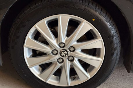 Toyota Yaris 1.5 VVT-h Icon Hatchback 5dr Petrol Hybrid E-CVT Euro 6 (s/s) (116 ps) 54