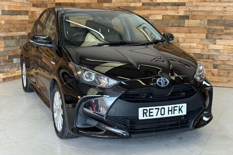 Toyota Yaris 1.5 VVT-h Icon Hatchback 5dr Petrol Hybrid E-CVT Euro 6 (s/s) (116 ps) 1