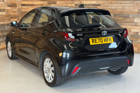 Toyota Yaris 1.5 VVT-h Icon Hatchback 5dr Petrol Hybrid E-CVT Euro 6 (s/s) (116 ps) 68