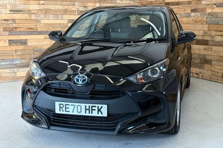 Toyota Yaris 1.5 VVT-h Icon Hatchback 5dr Petrol Hybrid E-CVT Euro 6 (s/s) (116 ps) 19
