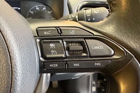 Toyota Yaris 1.5 VVT-h Icon Hatchback 5dr Petrol Hybrid E-CVT Euro 6 (s/s) (116 ps) 38