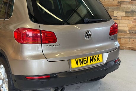 Volkswagen Tiguan 2.0 TDI BlueMotion Tech SE SUV 5dr Diesel Manual 2WD Euro 5 (s/s) (140 ps) 62