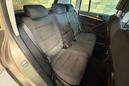Volkswagen Tiguan 2.0 TDI BlueMotion Tech SE SUV 5dr Diesel Manual 2WD Euro 5 (s/s) (140 ps) 85