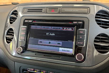 Volkswagen Tiguan 2.0 TDI BlueMotion Tech SE SUV 5dr Diesel Manual 2WD Euro 5 (s/s) (140 ps) 31