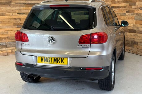Volkswagen Tiguan 2.0 TDI BlueMotion Tech SE SUV 5dr Diesel Manual 2WD Euro 5 (s/s) (140 ps) 71