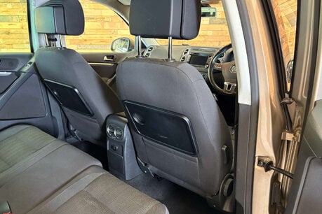Volkswagen Tiguan 2.0 TDI BlueMotion Tech SE SUV 5dr Diesel Manual 2WD Euro 5 (s/s) (140 ps) 41