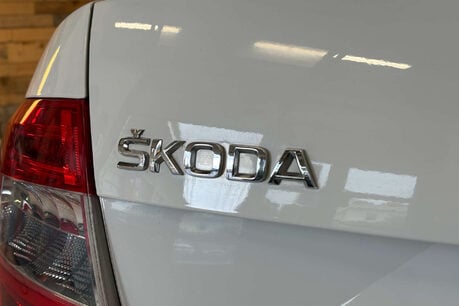 Skoda Octavia 2.0 TFSI vRS Hatchback 5dr Petrol Manual Euro 6 (s/s) (220 ps) 72