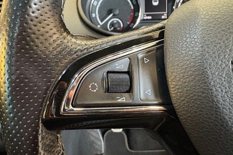 Skoda Octavia 2.0 TFSI vRS Hatchback 5dr Petrol Manual Euro 6 (s/s) (220 ps) 35