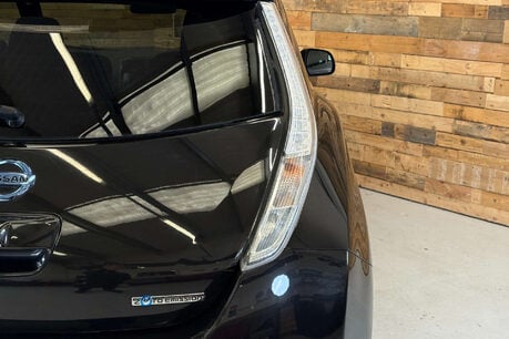 Nissan LEAF 24kWh Acenta Hatchback 5dr Electric Auto (107 bhp) 56
