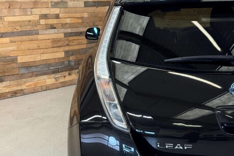 Nissan LEAF 24kWh Acenta Hatchback 5dr Electric Auto (107 bhp) 58