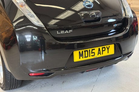 Nissan LEAF 24kWh Acenta Hatchback 5dr Electric Auto (107 bhp) 62