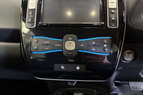 Nissan LEAF 24kWh Acenta Hatchback 5dr Electric Auto (107 bhp) 30