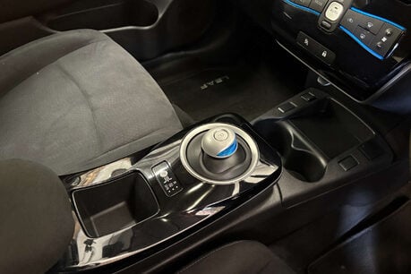 Nissan LEAF 24kWh Acenta Hatchback 5dr Electric Auto (107 bhp) 41