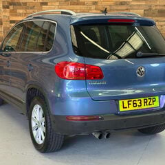 Volkswagen Tiguan 2.0 TDI BlueMotion Tech SE SUV 5dr Diesel Manual 2WD Euro 5 (s/s) (140 ps) 2