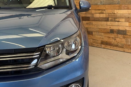 Volkswagen Tiguan 2.0 TDI BlueMotion Tech SE SUV 5dr Diesel Manual 2WD Euro 5 (s/s) (140 ps) 62