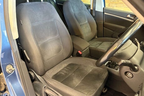 Volkswagen Tiguan 2.0 TDI BlueMotion Tech SE SUV 5dr Diesel Manual 2WD Euro 5 (s/s) (140 ps) 49