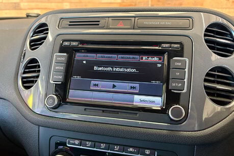 Volkswagen Tiguan 2.0 TDI BlueMotion Tech SE SUV 5dr Diesel Manual 2WD Euro 5 (s/s) (140 ps) 11
