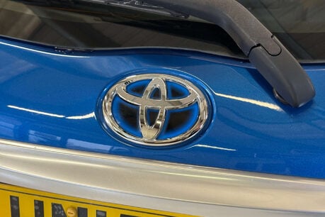Toyota Yaris 1.5 VVT-h Excel Hatchback 5dr Petrol Hybrid E-CVT Euro 6 (15in Alloy) (101 58