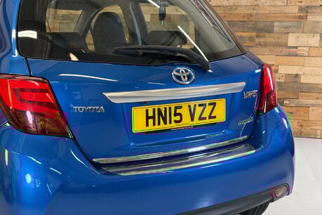 Toyota Yaris 1.5 VVT-h Excel Hatchback 5dr Petrol Hybrid E-CVT Euro 6 (15in Alloy) (101 66