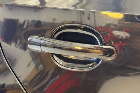 Volkswagen Up 1.0 High up! Hatchback 5dr Petrol ASG Euro 5 (75 ps) 49