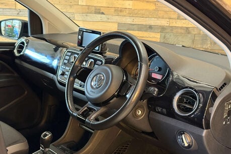 Volkswagen Up 1.0 High up! Hatchback 5dr Petrol ASG Euro 5 (75 ps) 8