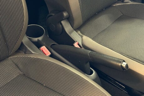 Volkswagen Up 1.0 High up! Hatchback 5dr Petrol ASG Euro 5 (75 ps) 30