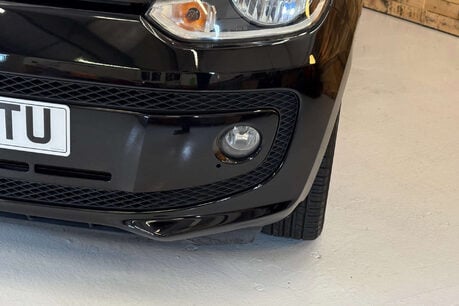 Volkswagen Up 1.0 High up! Hatchback 5dr Petrol ASG Euro 5 (75 ps) 11