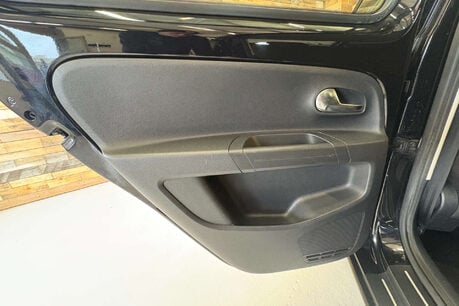 Volkswagen Up 1.0 High up! Hatchback 5dr Petrol ASG Euro 5 (75 ps) 39