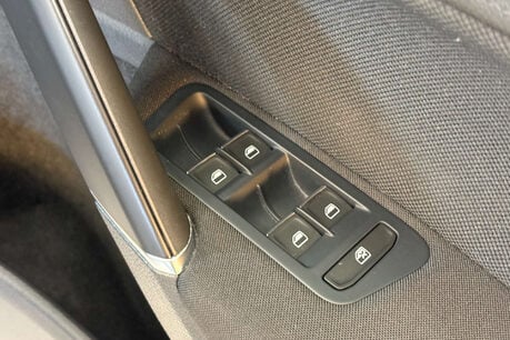 Volkswagen Golf 2.0 TSI BlueMotion Tech GTI Hatchback 5dr Petrol DSG Euro 6 (s/s) (220 ps) 40