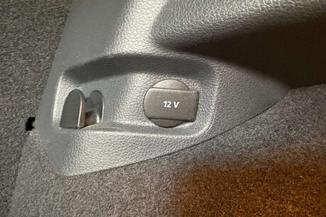 Volkswagen Golf 2.0 TSI BlueMotion Tech GTI Hatchback 5dr Petrol DSG Euro 6 (s/s) (220 ps) 77