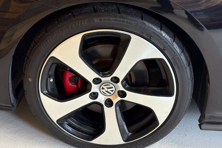 Volkswagen Golf 2.0 TSI BlueMotion Tech GTI Hatchback 5dr Petrol DSG Euro 6 (s/s) (220 ps) 64