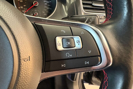 Volkswagen Golf 2.0 TSI BlueMotion Tech GTI Hatchback 5dr Petrol DSG Euro 6 (s/s) (220 ps) 34